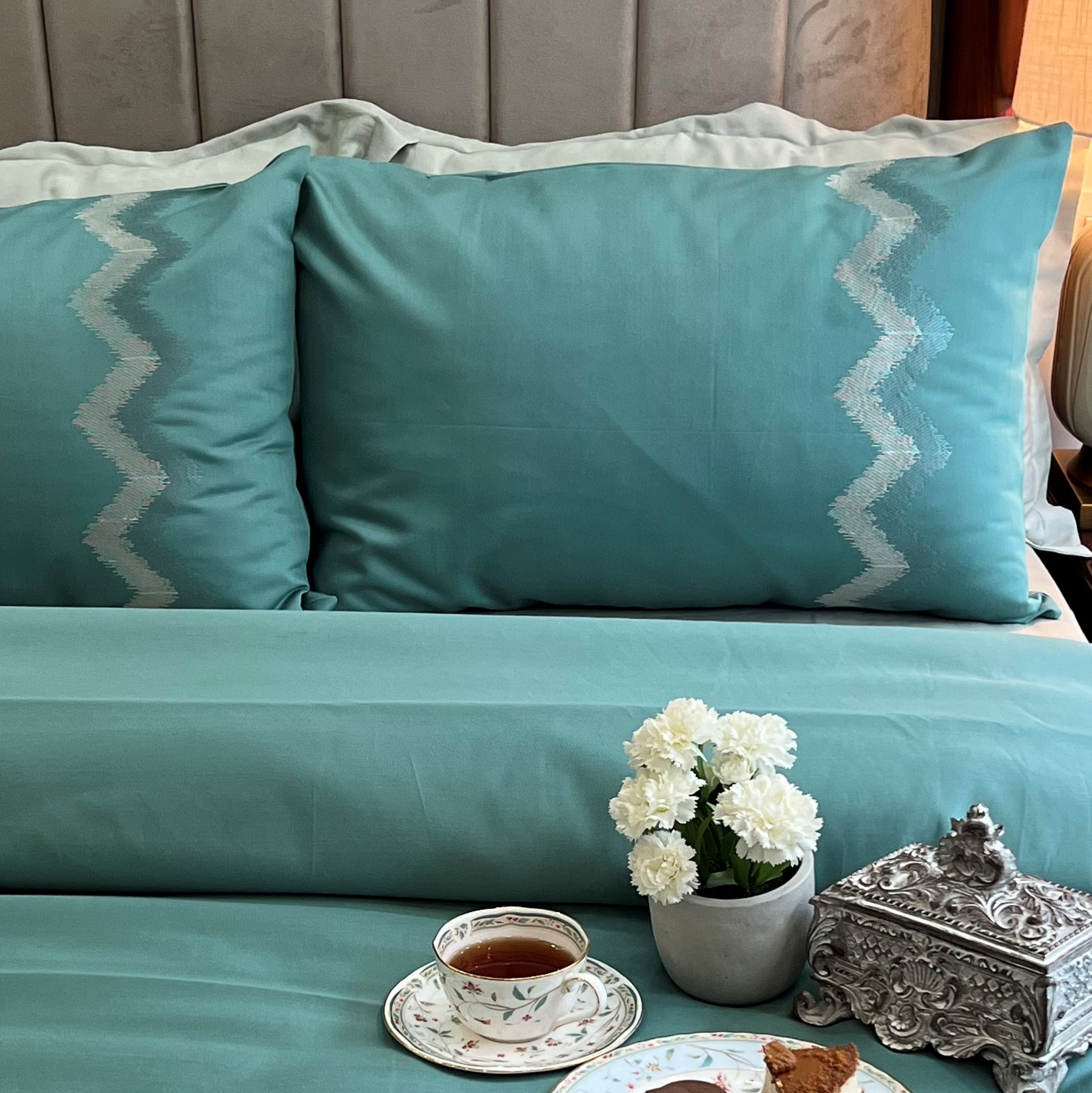 Crest Turquoise 1000TC Cotton Rich Syona Bedsheet Set (5 pc Set)