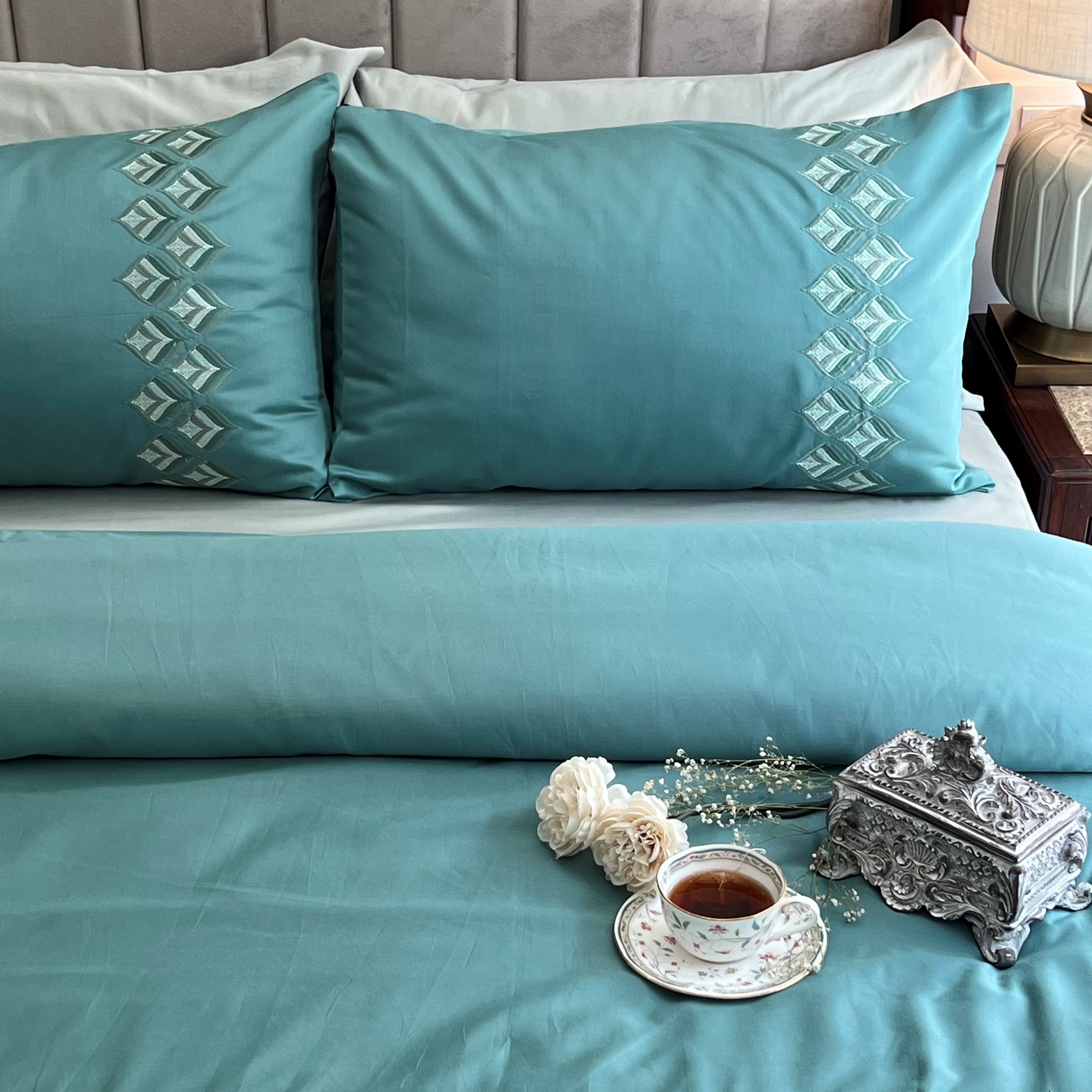 Leaflet Turquoise 1000TC Cotton Rich Syona Bedsheet Set (5 pc Set)
